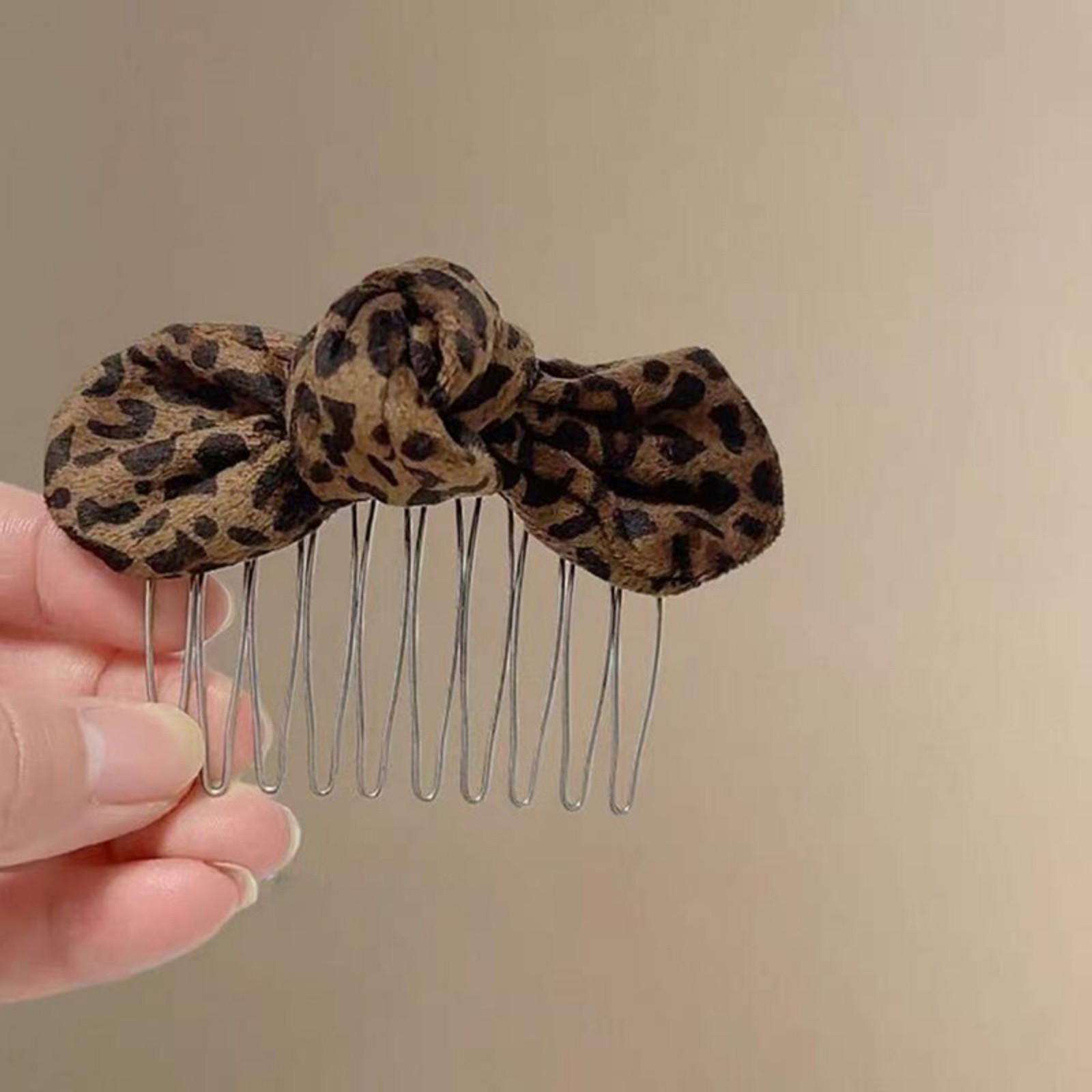 1 шт. Заколка для волос с леоп – обзор и цена Women Accessories Trending