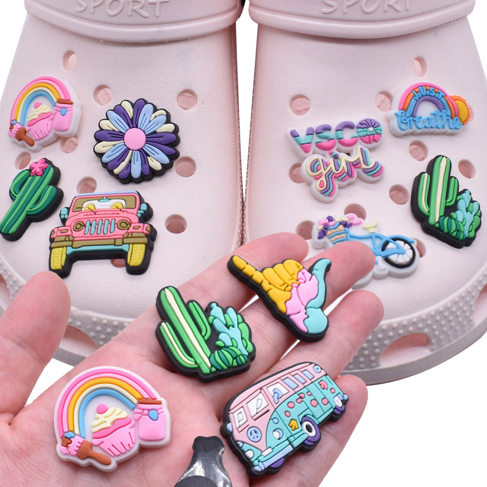 Декоративные шармы для обуви C – обзор и цена Women'S Accessories Crocs